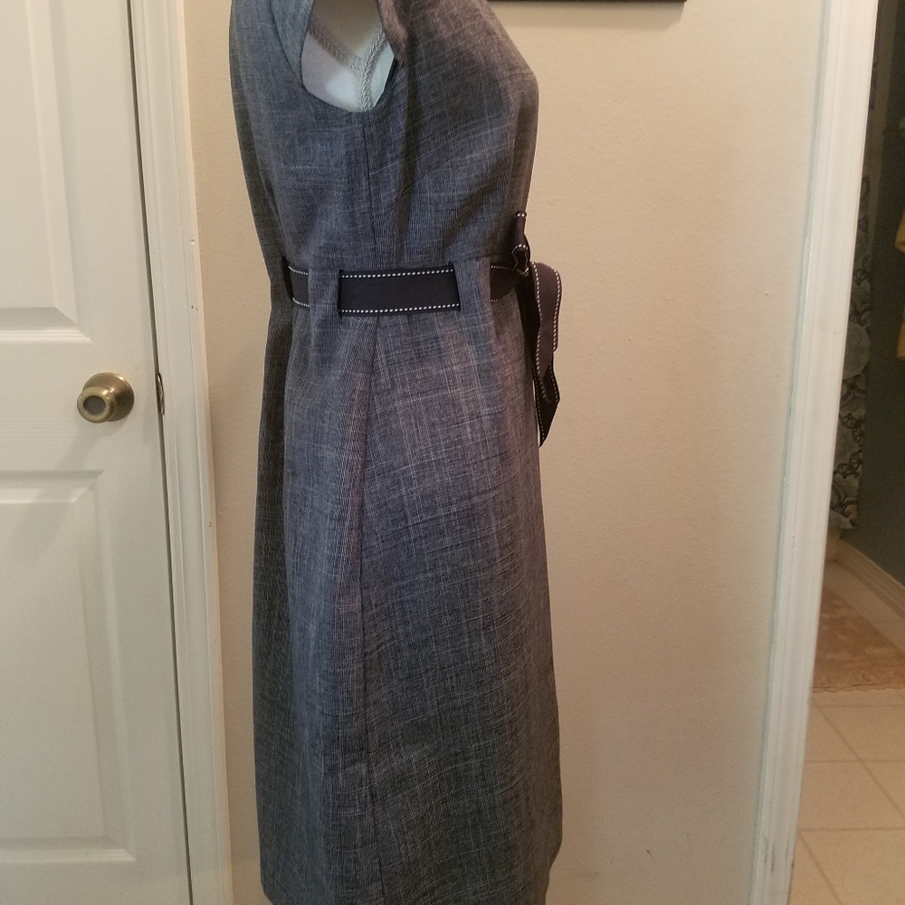 Dress - Picture 4 of 7